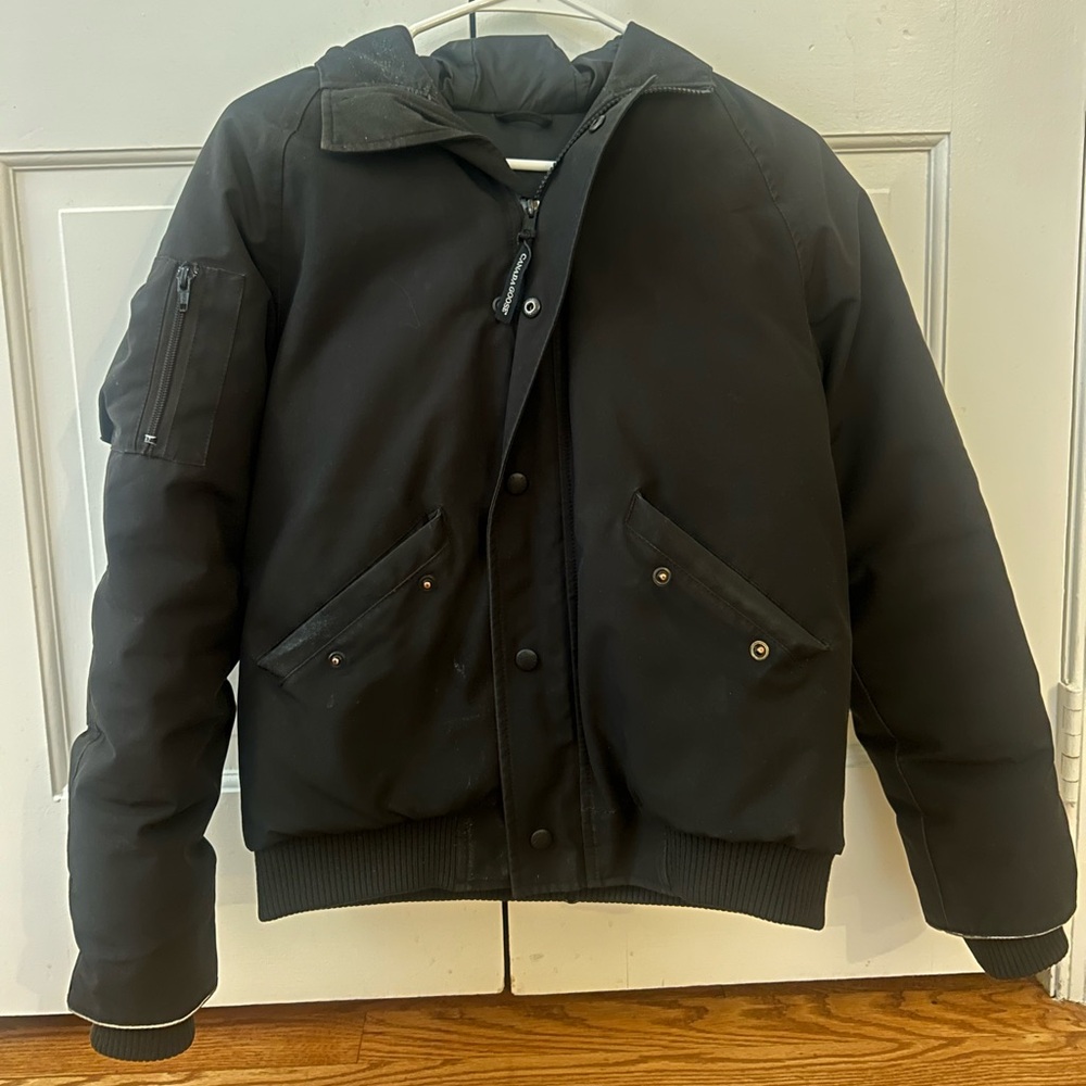 Canada Goose Bomber Jacket – Kids LG (14–16) / Fits Women’s XS–S
